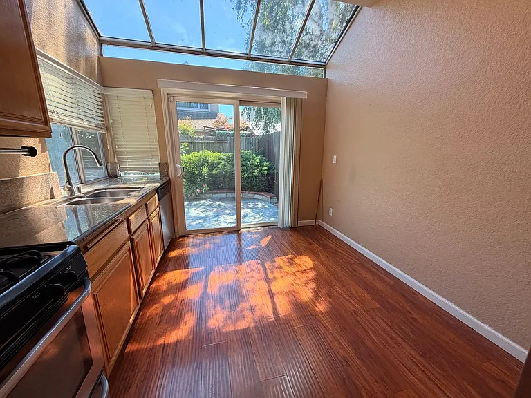 3906 Eilene Ct — Photo 11