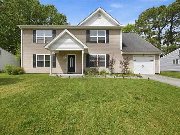 1112 Sir Gawaine Dr, Chesapeake, VA 23323