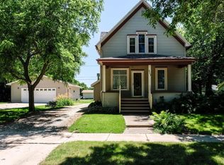 213 2nd St NE, Hayfield, MN 55940