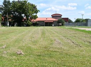 517 Lake St, Westlake, LA 70669