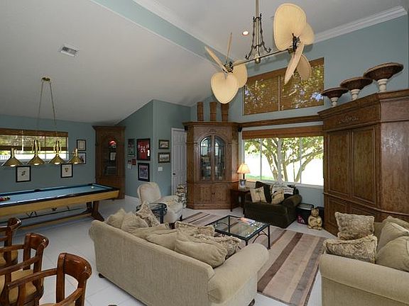 Family & Pool Rooms