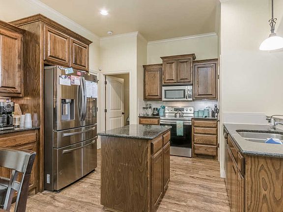 3rd image of 8512 Taos Dr