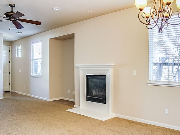 3rd image of 7824 Praline Way