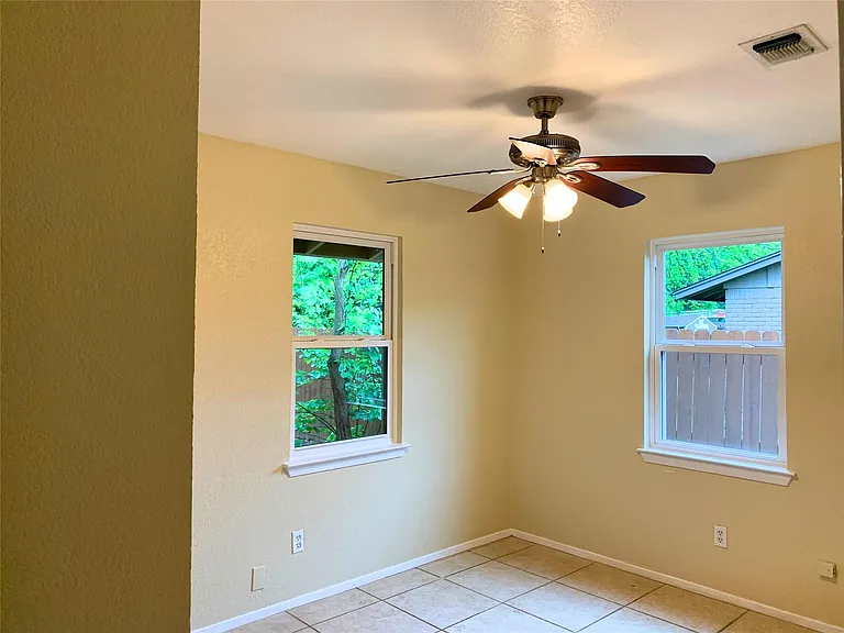 4905 Richmond Ave — Photo 10