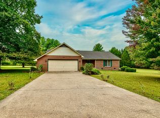 1801 Hollister Rd, Signal Mountain, TN 37377