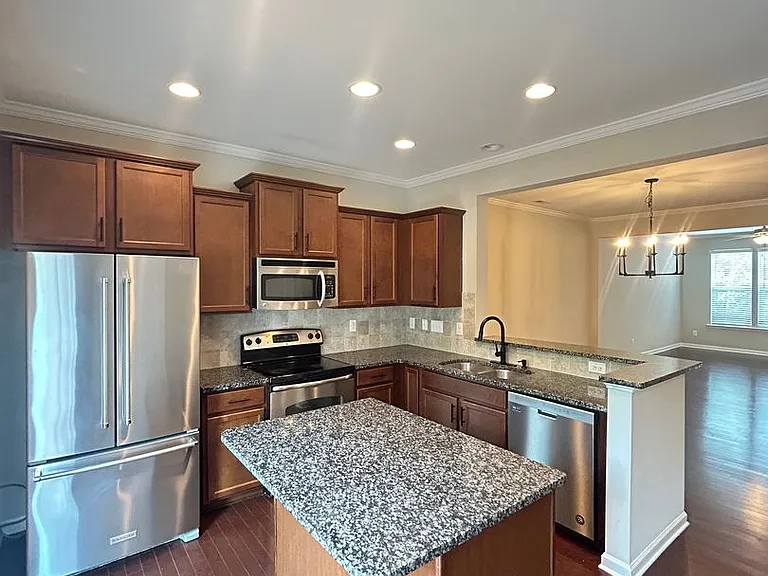 333 Dove Cottage Ln — Photo 5