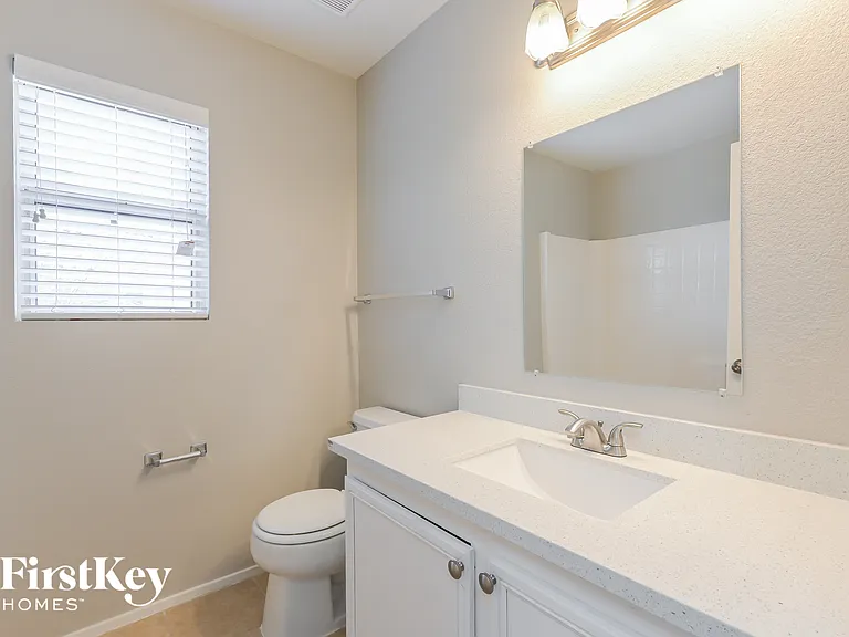 1573 Alpine Hills Ave — Photo 13