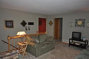 2nd image of 301 Barbie Dr