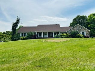 6181 Willowbottom Rd, Hickory, NC 28602