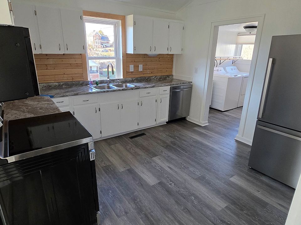 1st image of 335 W Cherry St