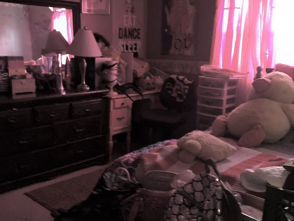 1st image of 5816 Leslie Dr