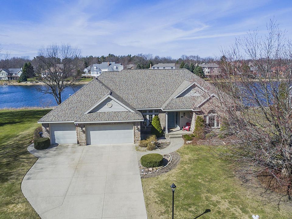 1st image of 108 Bay Meadows Dr