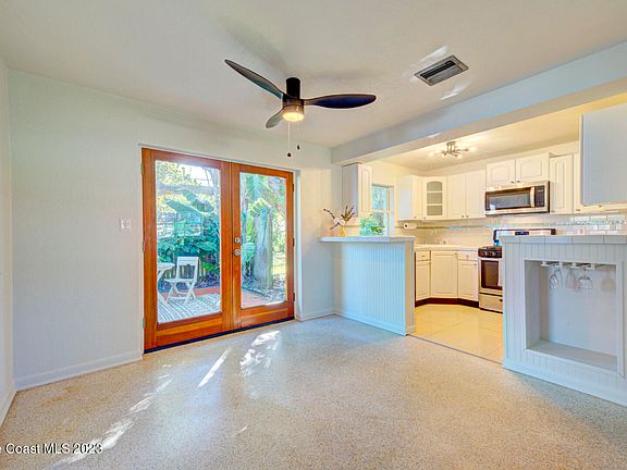 3rd image of 830 1st St