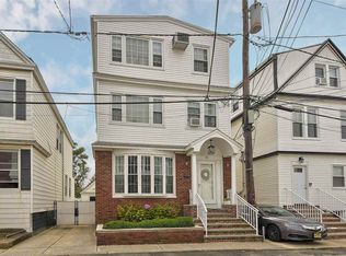 22 Obrien Ct, Bayonne, NJ 07002
