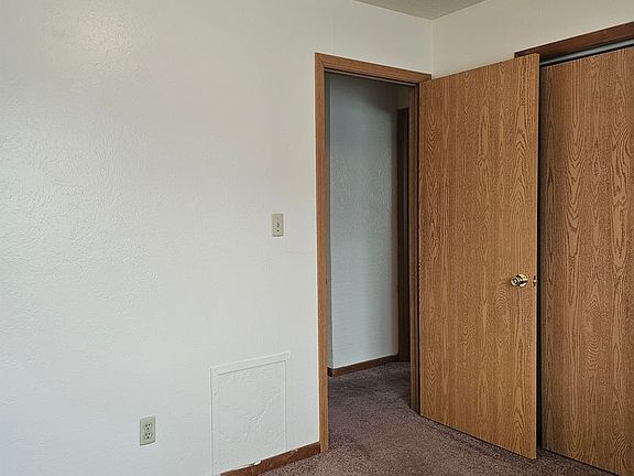 3rd image of 803 8th St #3
