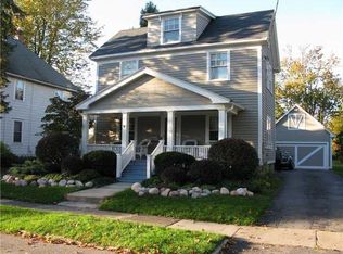 20 Clinton Pl, Fairport, NY