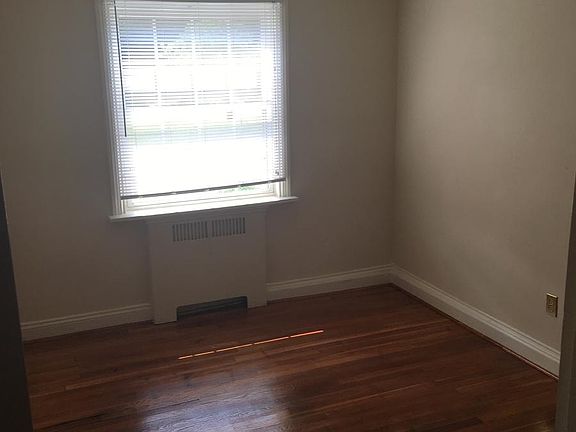 5th image of 4905 Chamberlayne Ave APT 4