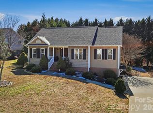 116 Deer Creek Dr, Hudson, NC 28638