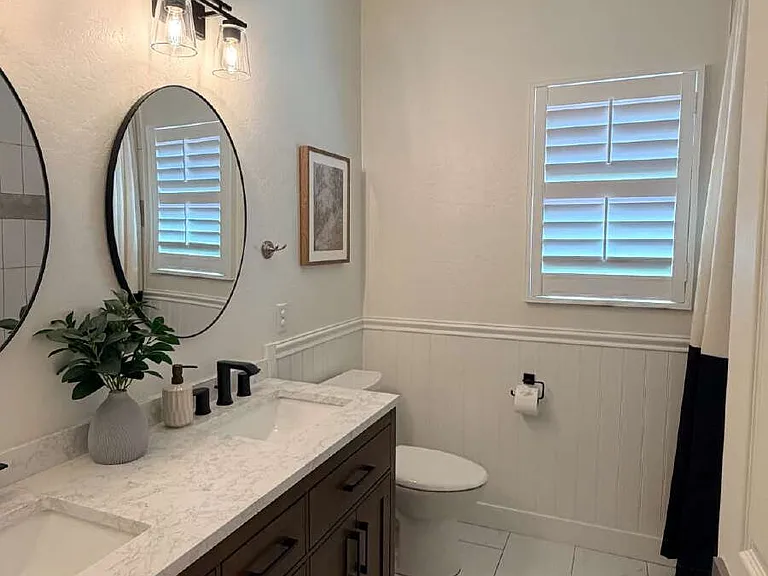1121 E Powell Way — Photo 20
