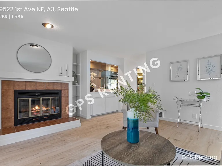 9522 1st Ave NE #A3 — Photo 12