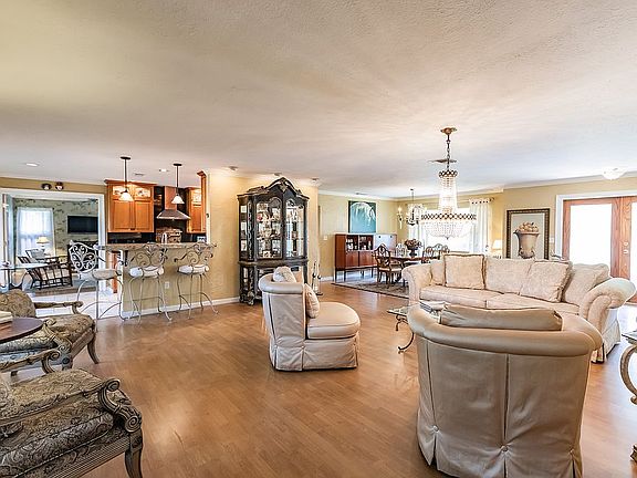 5th image of 4250 Congreve Pl