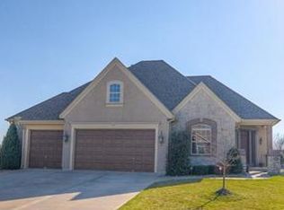 4212 SW Duck Pond Dr, Lees Summit, MO 64082