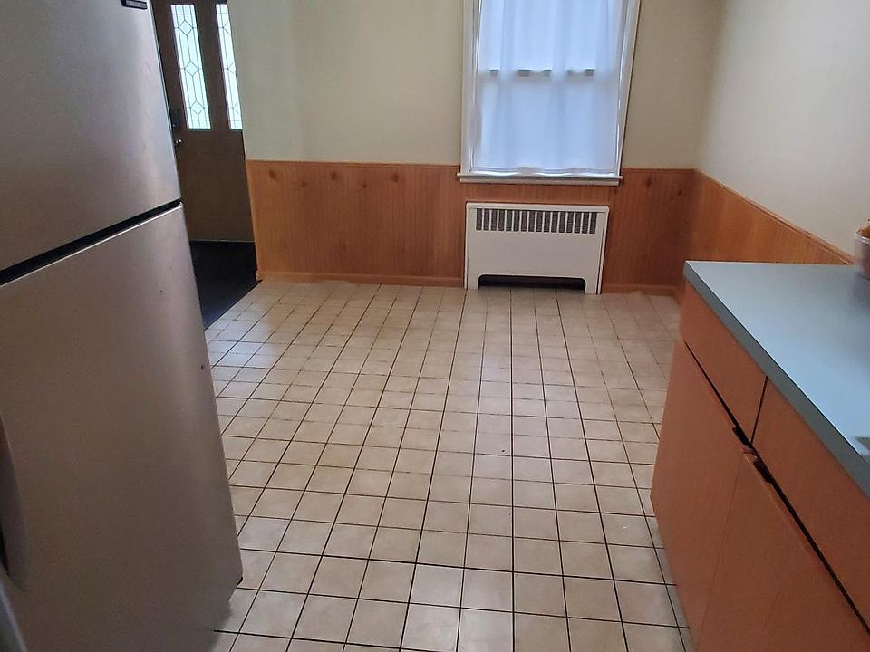 2nd image of 37 Howard Pl #A