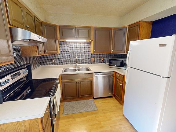 2nd image of 3795 Decker Blvd