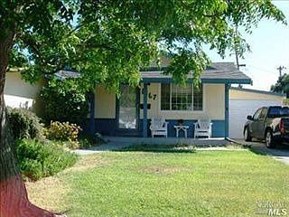 1st image of 1367 Canterbury Dr