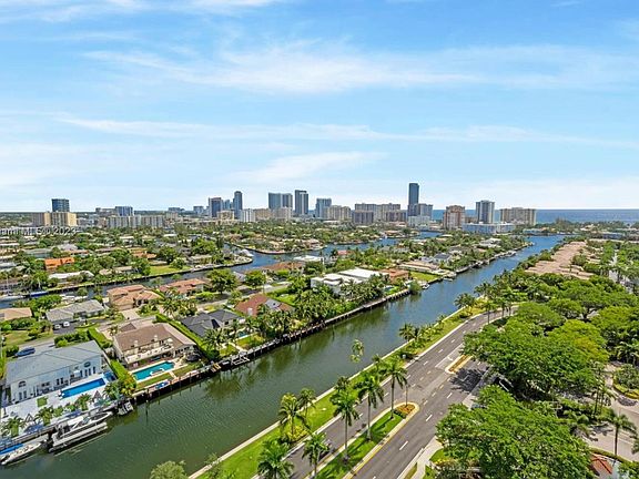 5th image of 3600 Yacht Club Dr Penthouse 2