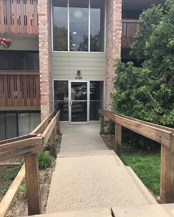 2126 Pauline Blvd #303
