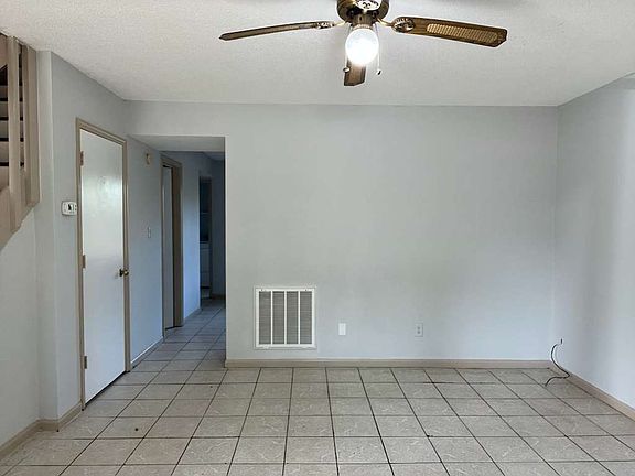 2nd image of 1661 Forest Dr