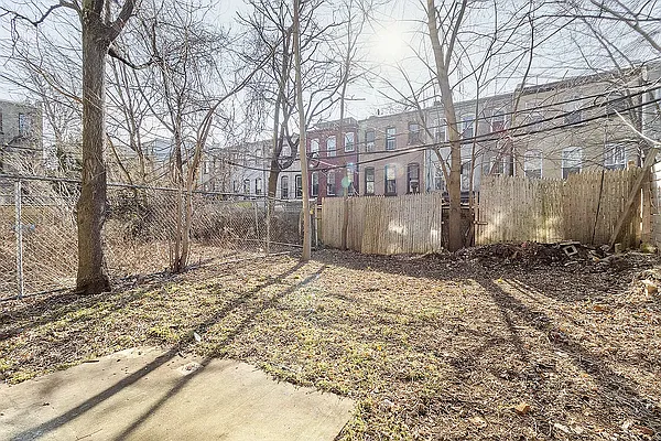 Rented by Freestone Property Group | media 14