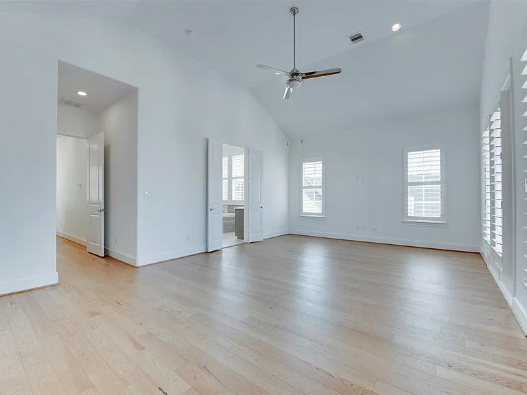 8736 Oak Kolbe Ln — Photo 25