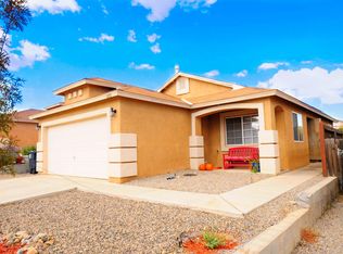6105 Celestial Ave NW, Albuquerque, NM 87114