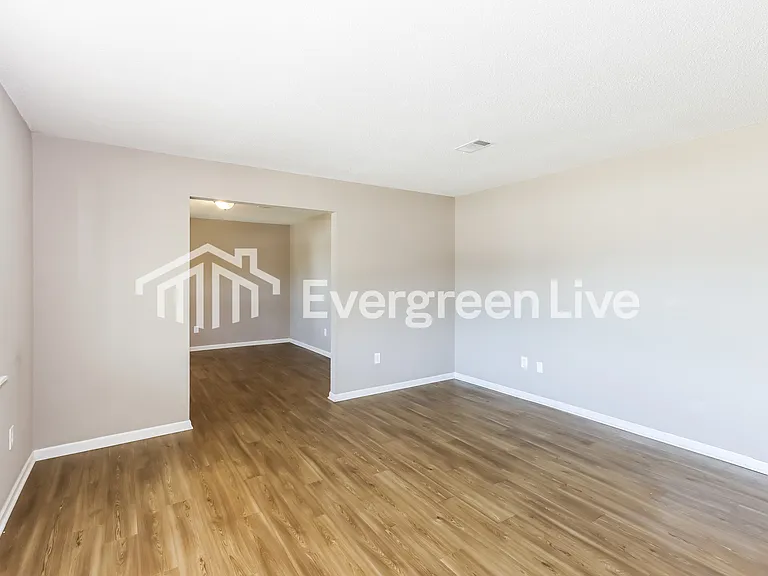 2664 Carrington Dr — Photo 4