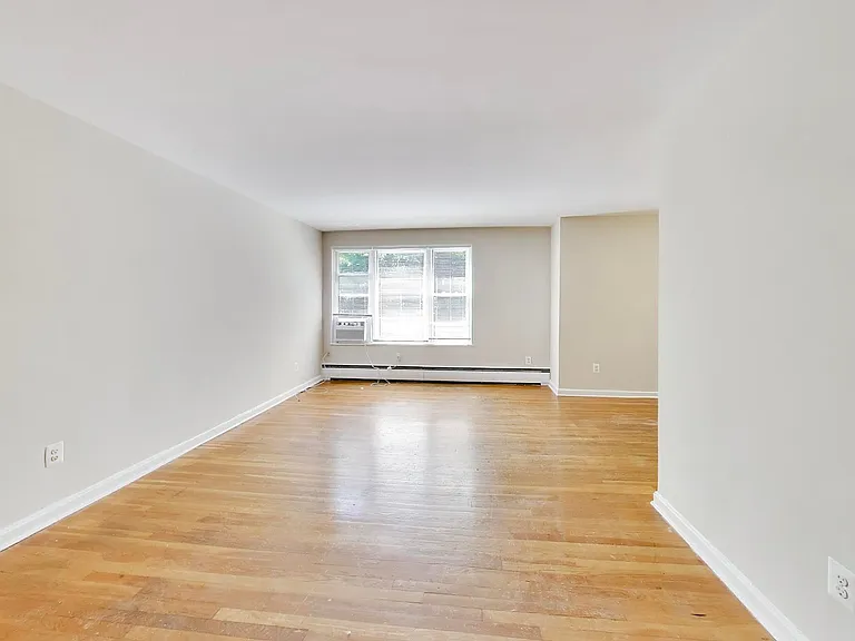 702 Chaney Dr — Photo 23