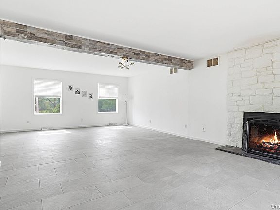 3rd image of 125 Cedar Hill Road