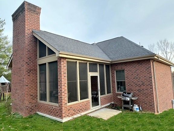 3rd image of 3912 Ash Dr