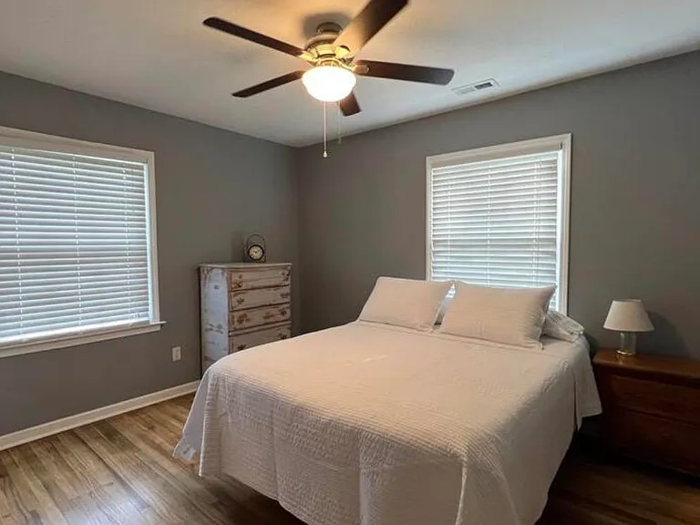 608 Elm Ave — Photo 8