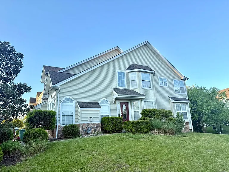 214 Westbrook Dr — Photo 8