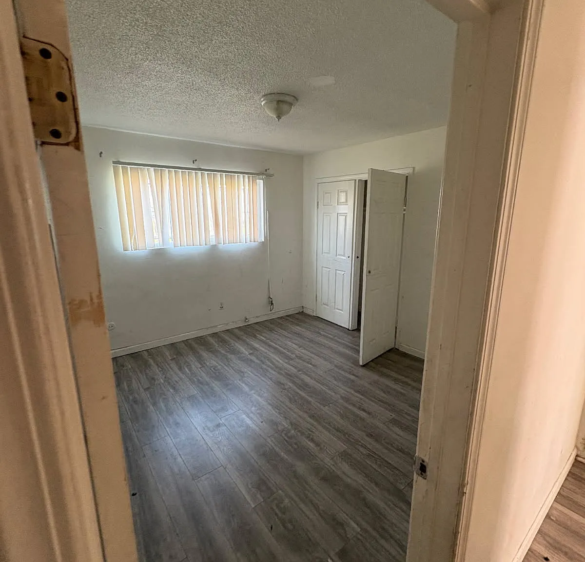 3 bed, 1000 sqft, $2,500 — Photo 1