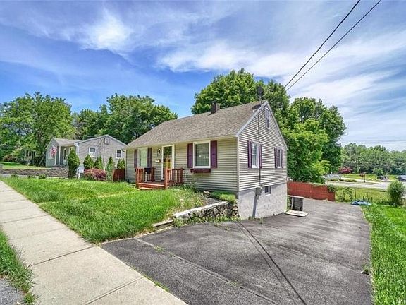3rd image of 9 Highland Ave