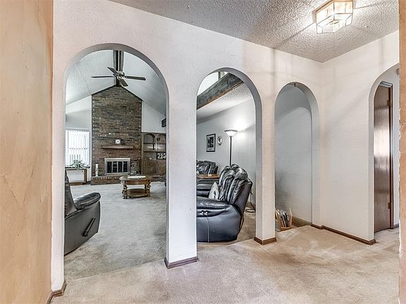 3rd image of 805 Mabel C Fry Blvd