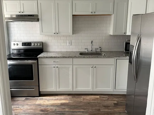 556 Main St #1, Stroudsburg, PA 18360