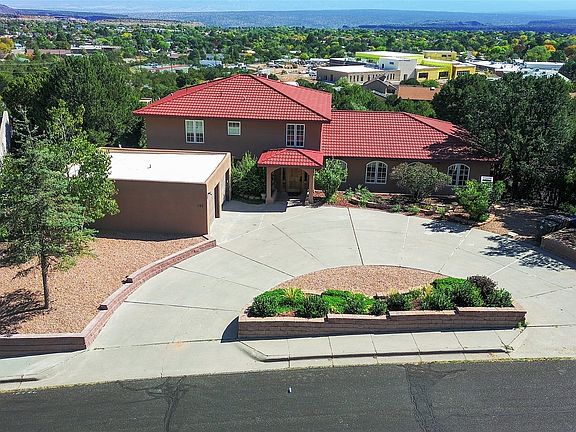 3rd image of 107 La Vista Dr