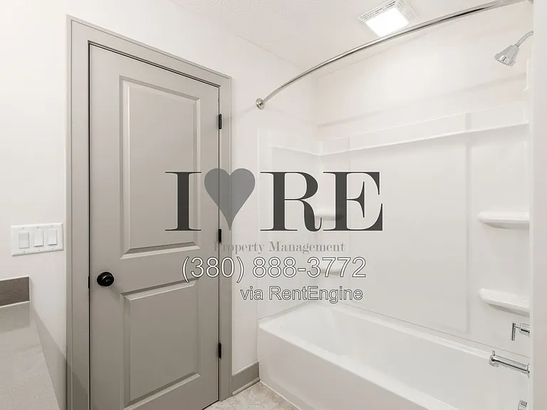 976 Ellsworth Ave — Photo 16