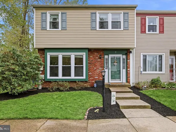 7 Unami Trl, Chalfont, PA 18914