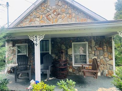 174 Fairview Dr, Mount Airy, NC, 27030