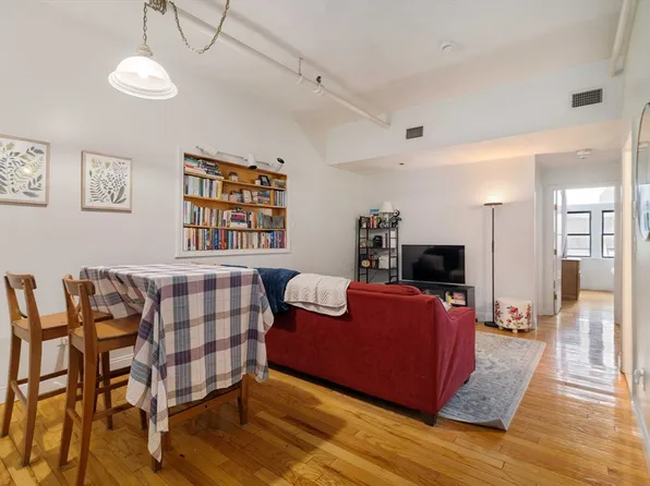 188 North St, Boston, MA